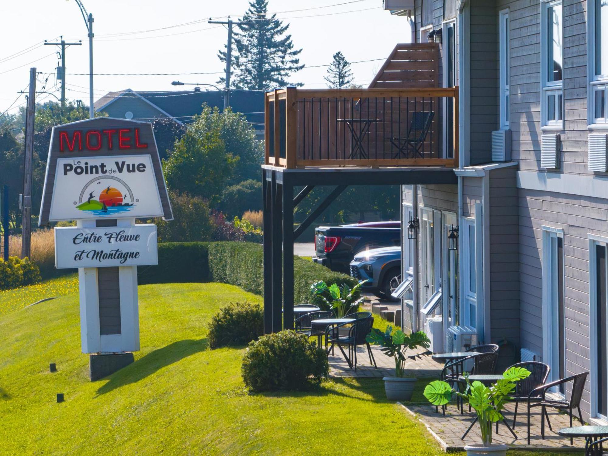 Motel Le Point De Vue La Malbaie Eksteriør billede
