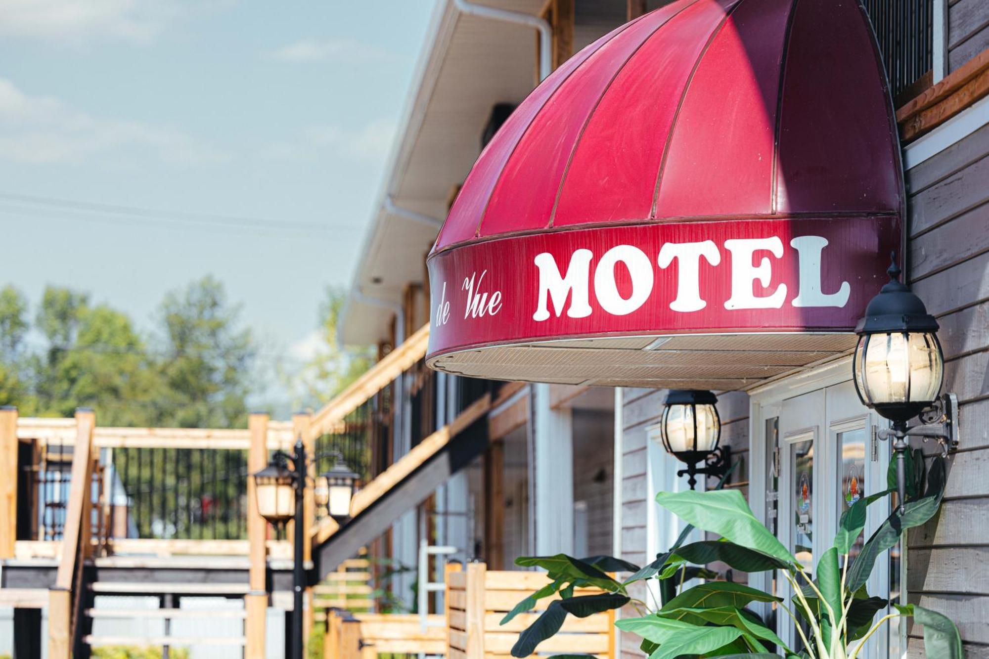 Motel Le Point De Vue La Malbaie Eksteriør billede