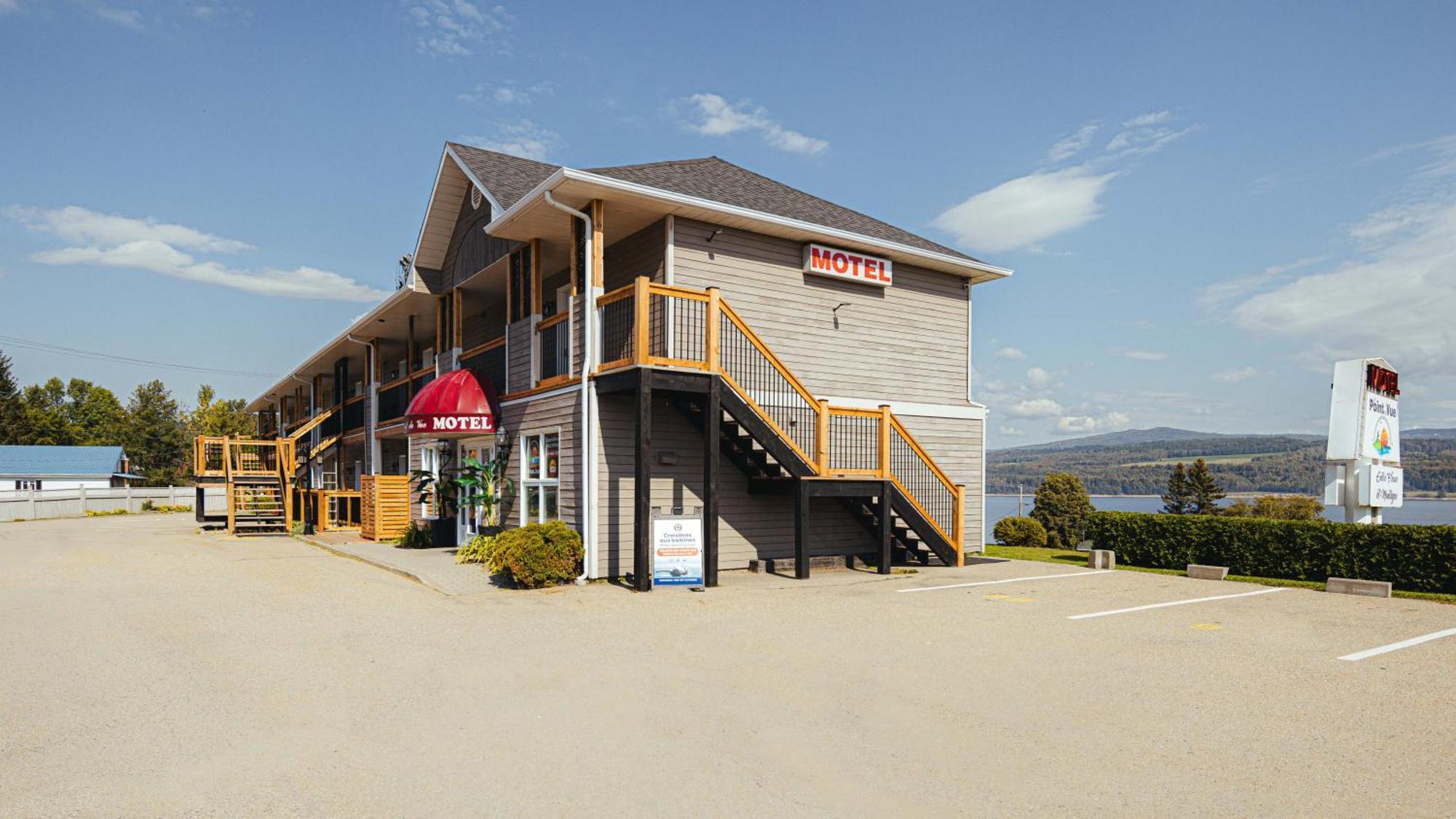 Motel Le Point De Vue La Malbaie Eksteriør billede