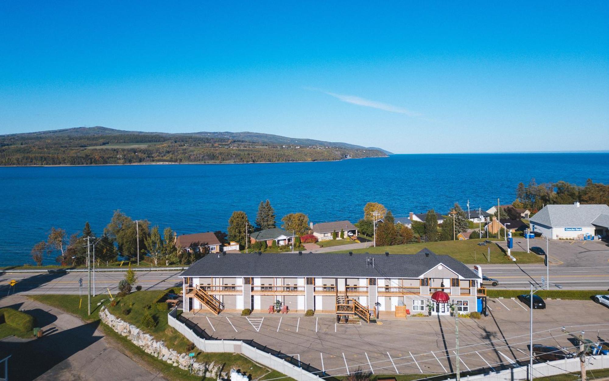 Motel Le Point De Vue La Malbaie Eksteriør billede