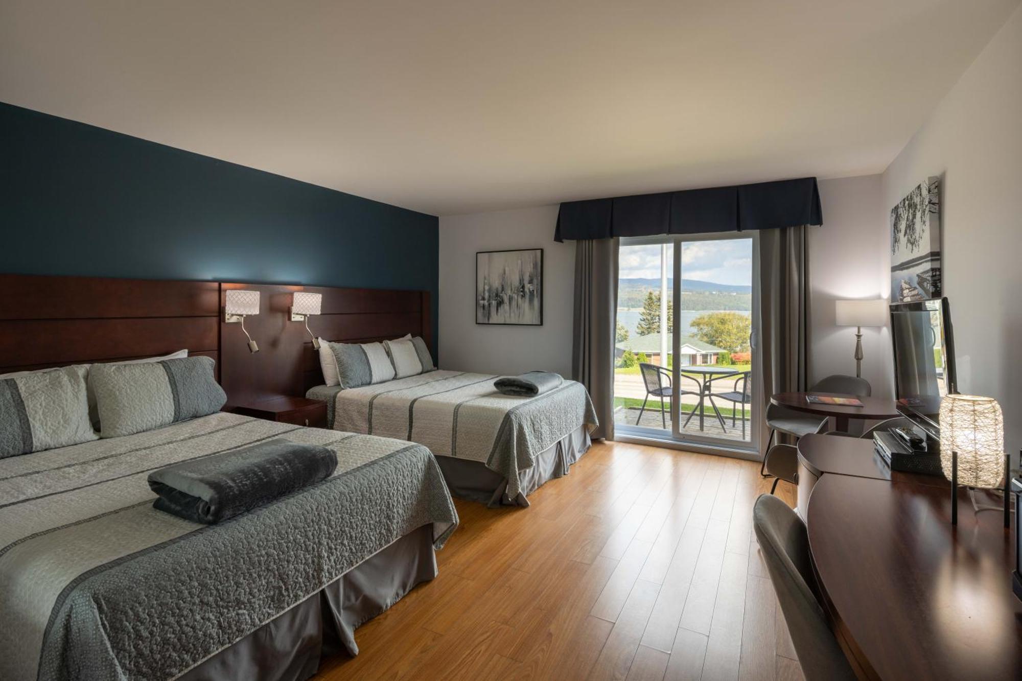 Motel Le Point De Vue La Malbaie Eksteriør billede