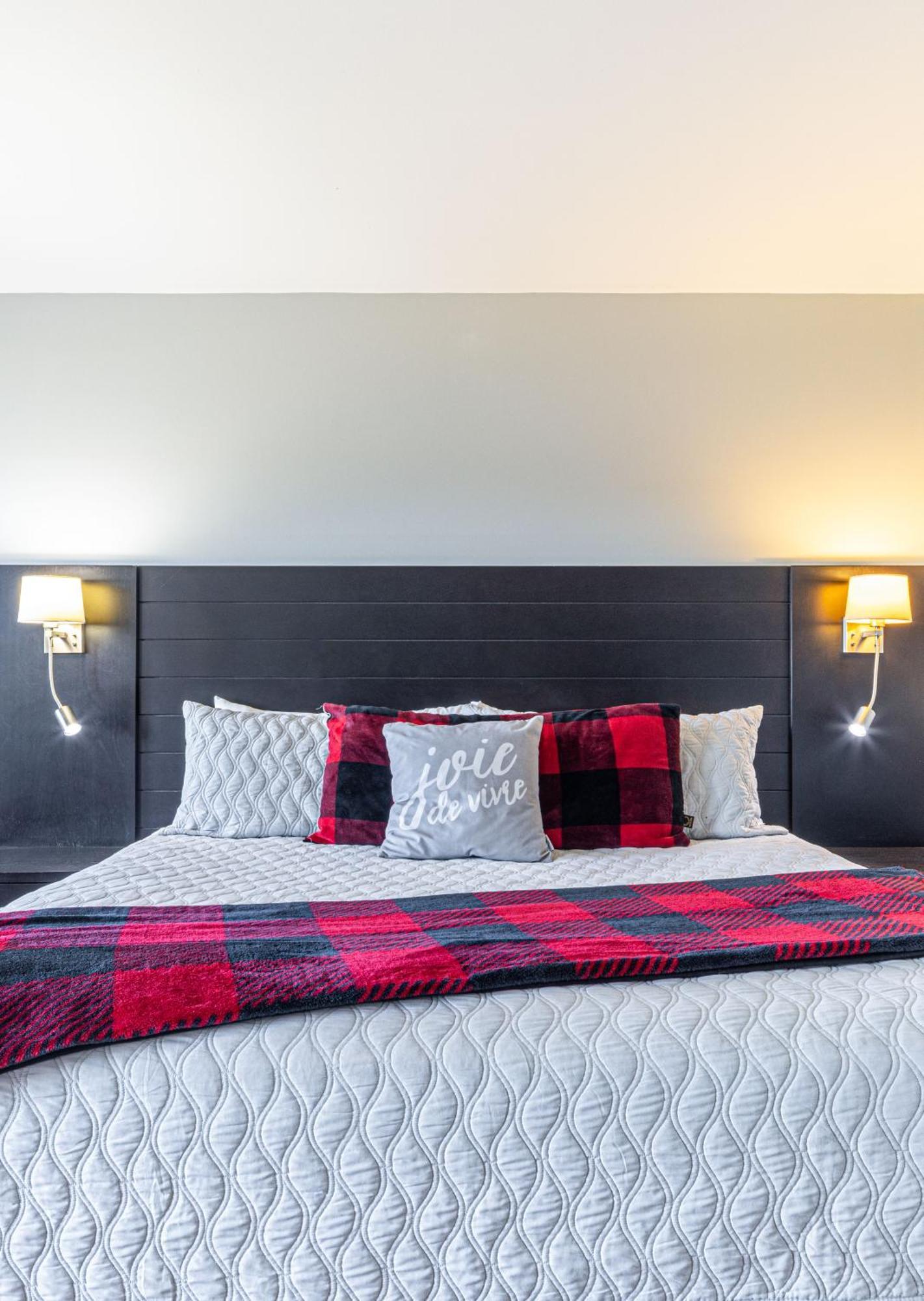 Motel Le Point De Vue La Malbaie Eksteriør billede