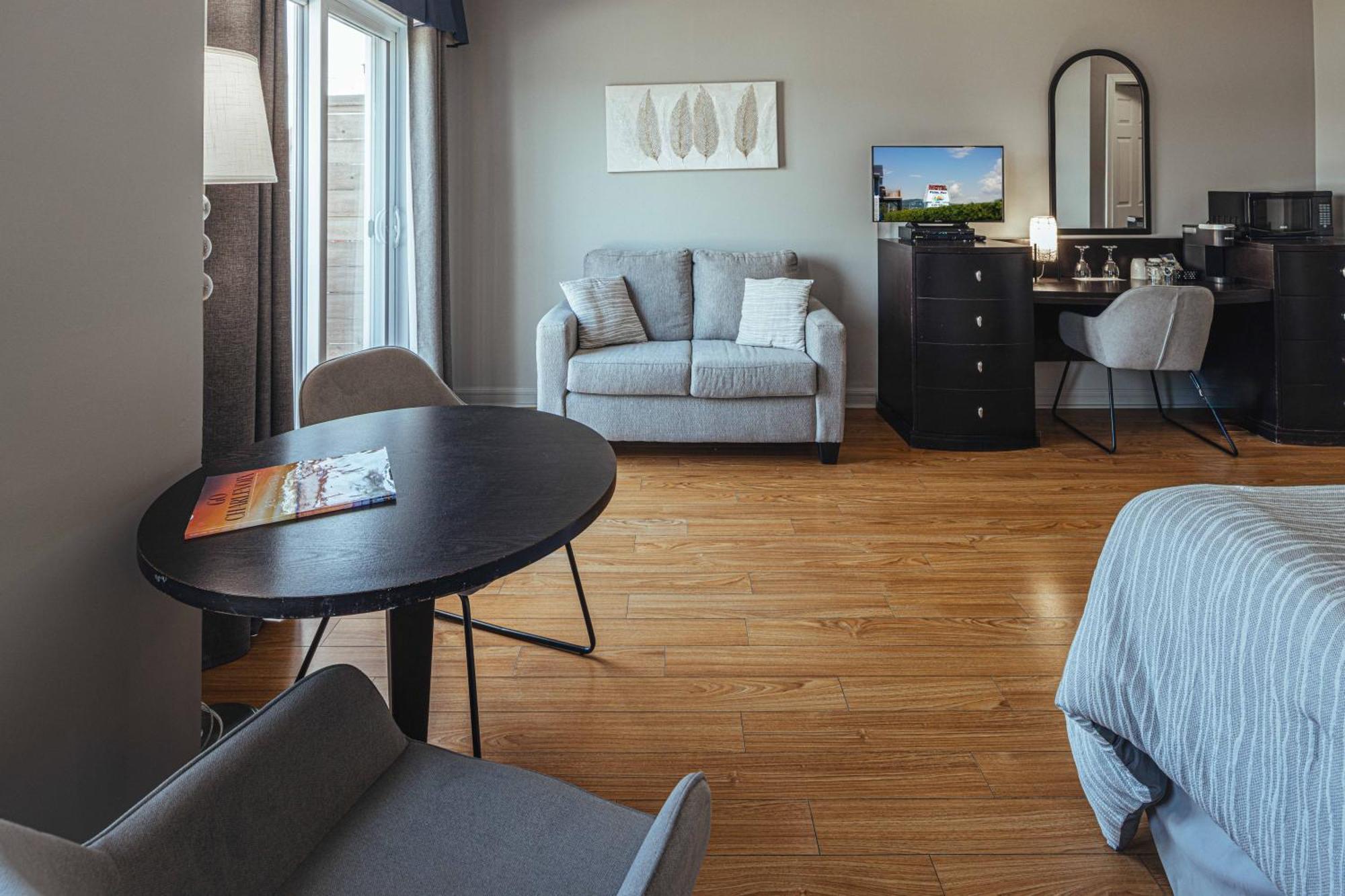 Motel Le Point De Vue La Malbaie Eksteriør billede